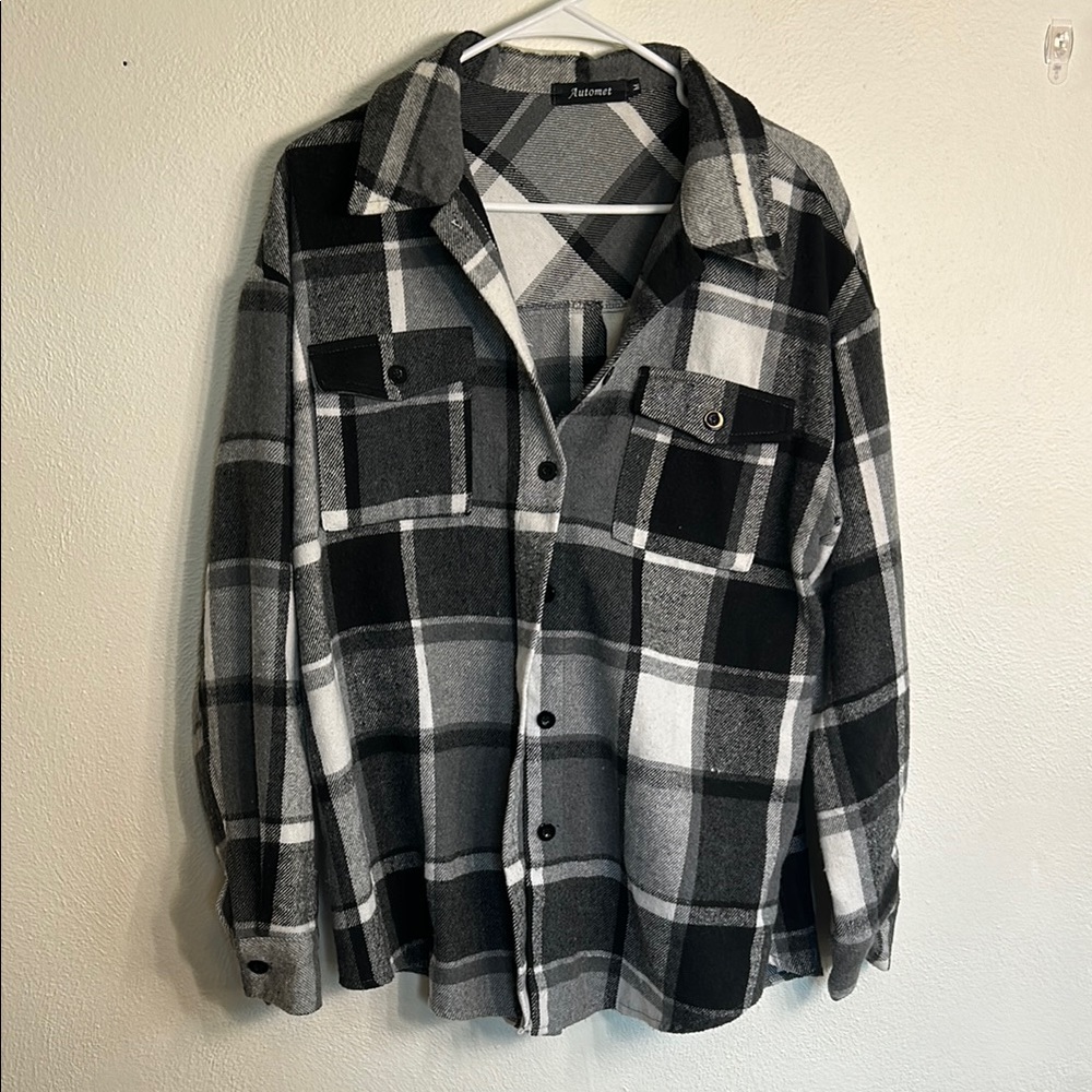 Black and Gray Plaid Button-Up Shirt